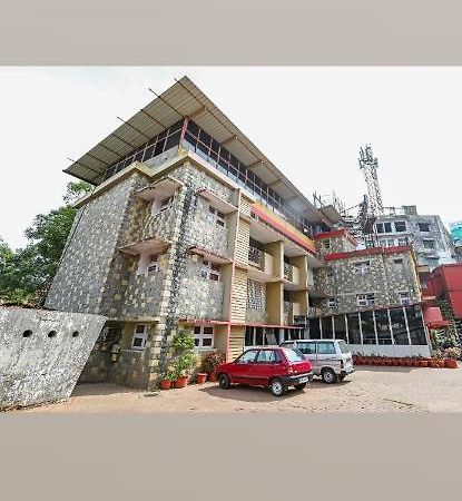 Hotel Caveri Madikeri Luaran gambar