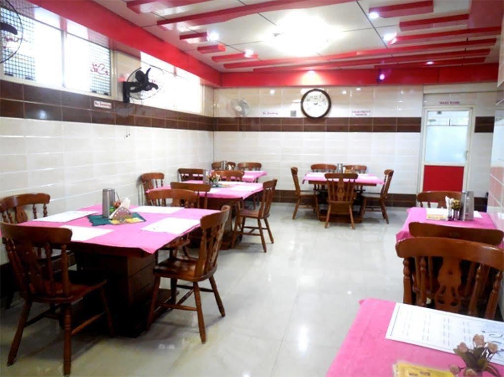 Hotel Caveri Madikeri Luaran gambar